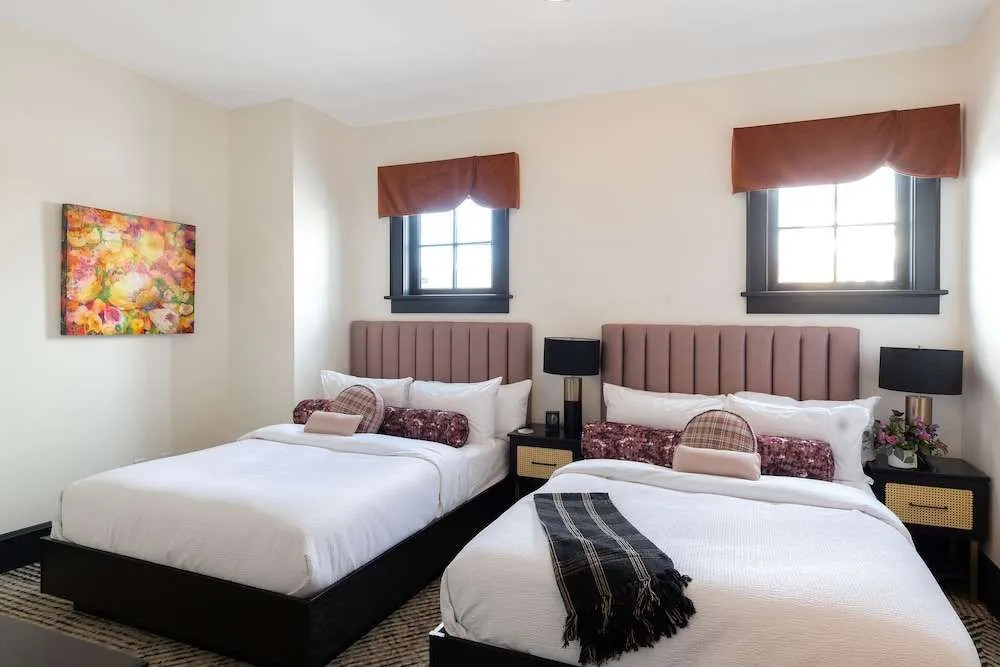 Hotel Thaxter