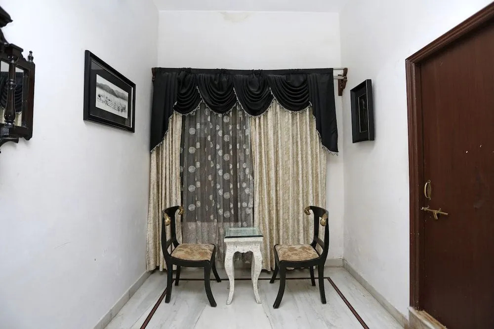 Hotel Inder Prakash