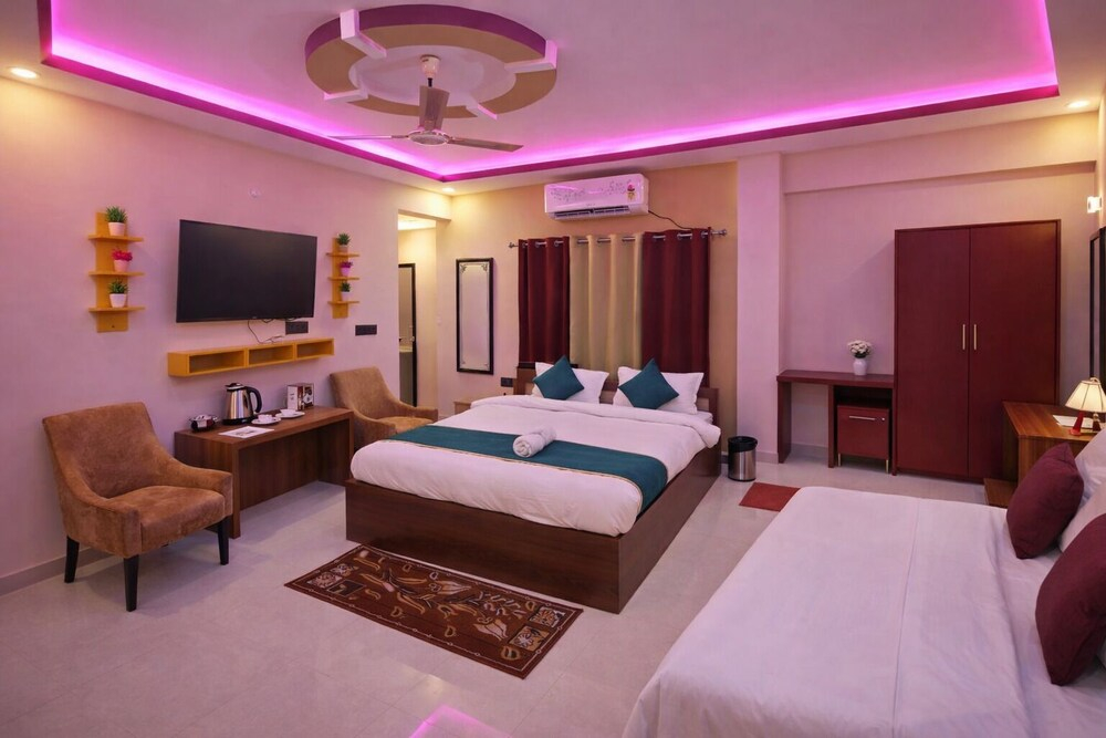 Pavitram Hotel & Banquet