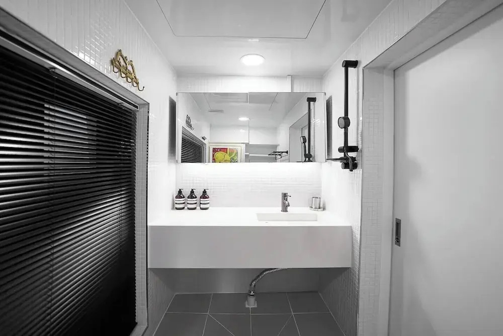F9 Tailor Serviced Home near Hongik Univ
