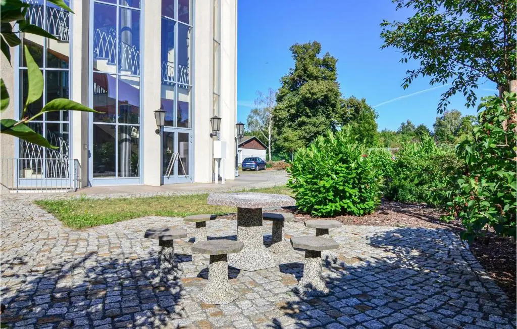 Beautiful Apartment in Pirna With 3 Bedrooms and Wifi