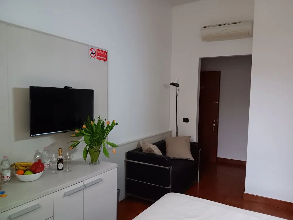 ANDENIS TIBER HOUSE