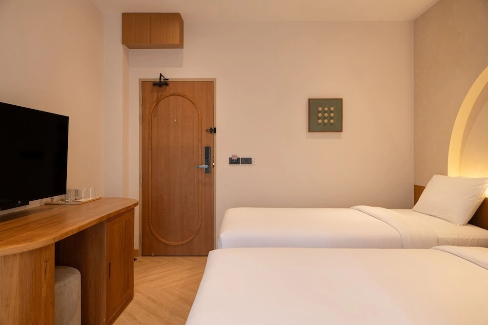 Taupe Hotel