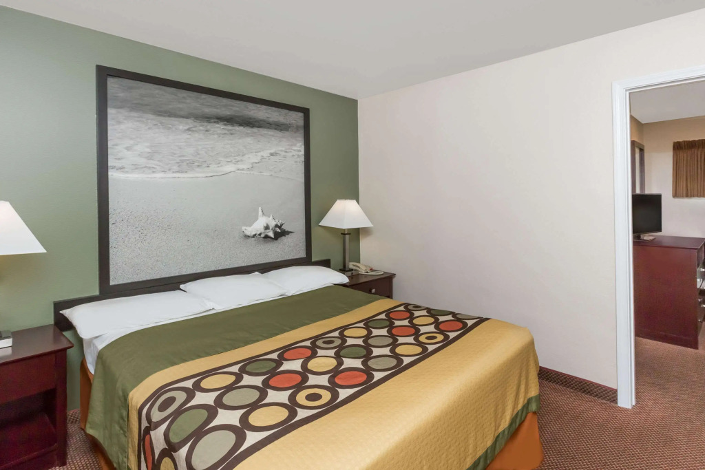 Super 8 by Wyndham Monterey