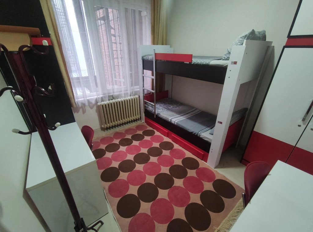 Hostelida
