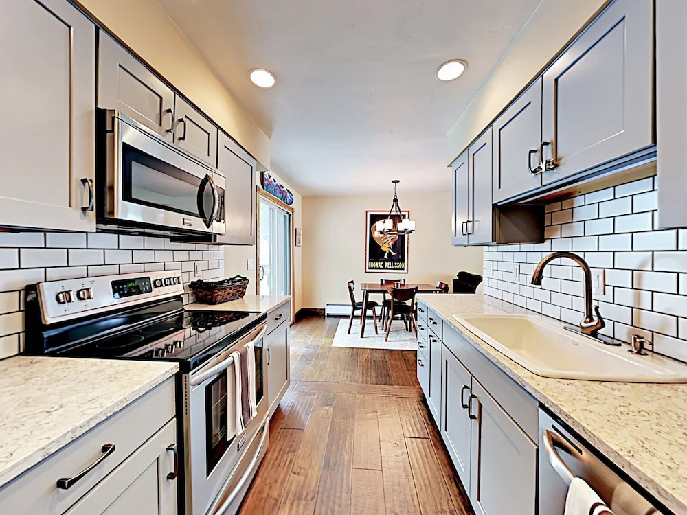 Roomy 3112 - 3 Br Townhouse
