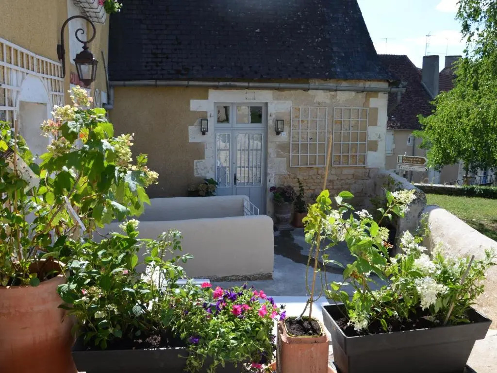 Maison Le Blanc, 4 pièces, 10 personnes - FR-1-591-123
