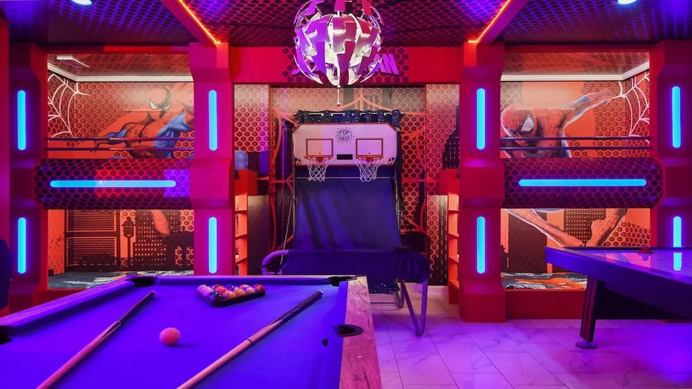 Themed Rooms & Pool in Storey Lake Resort