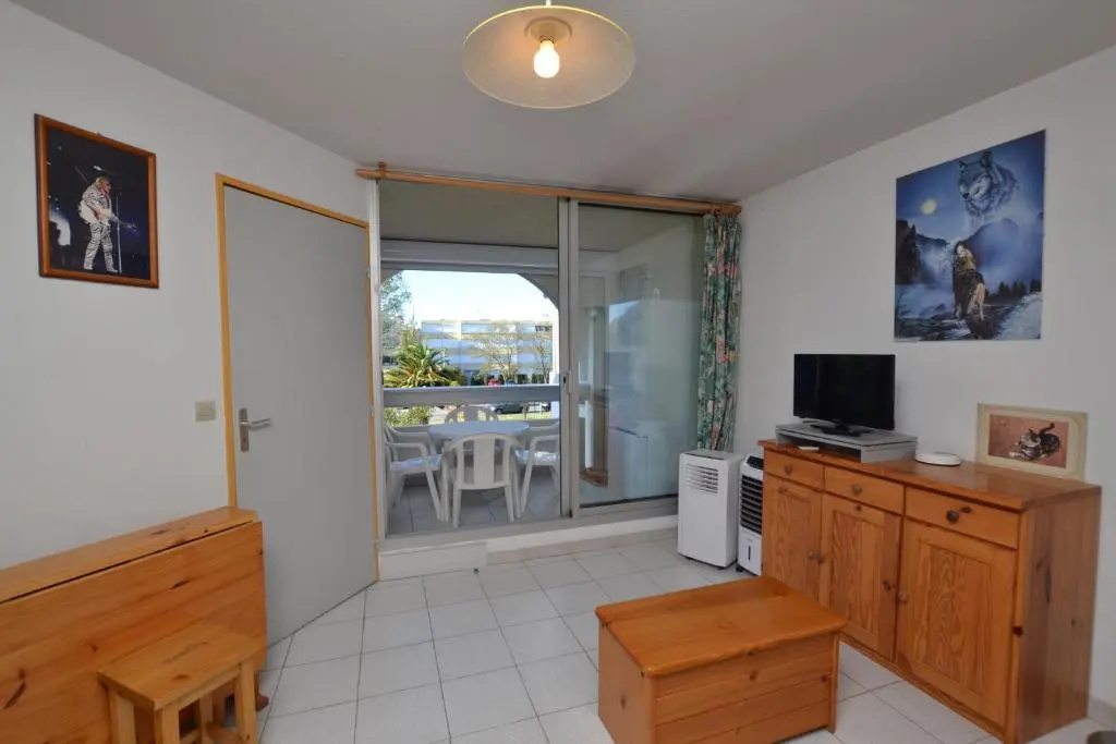 T2 Cabine avec garage 6 couchages proche plage avec 2 piscines
