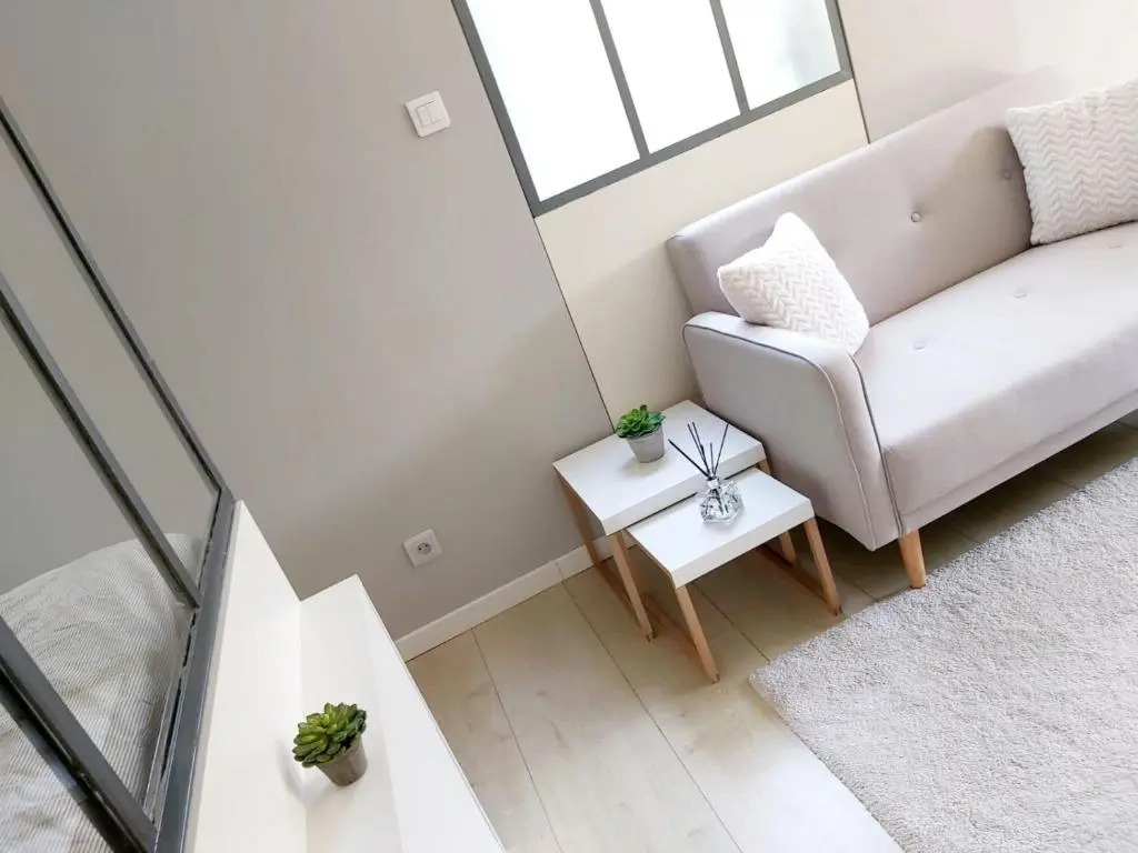 Charmant Studio Sur Cour a Lyon 9e Mont D'or (Adults Only)