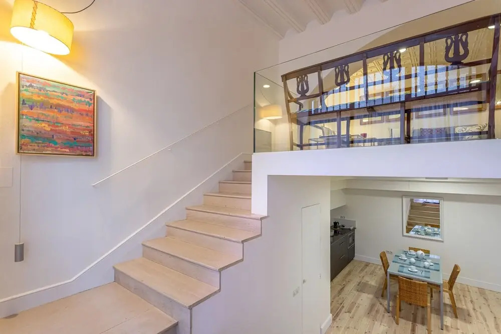 Modern Apartment 2 Bd & 2 Bth Near the Cathedral Catedral V