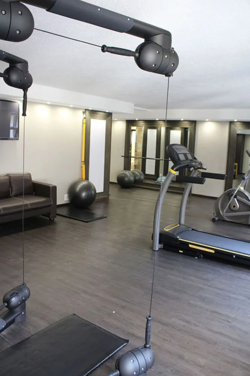 Desroches Hotel