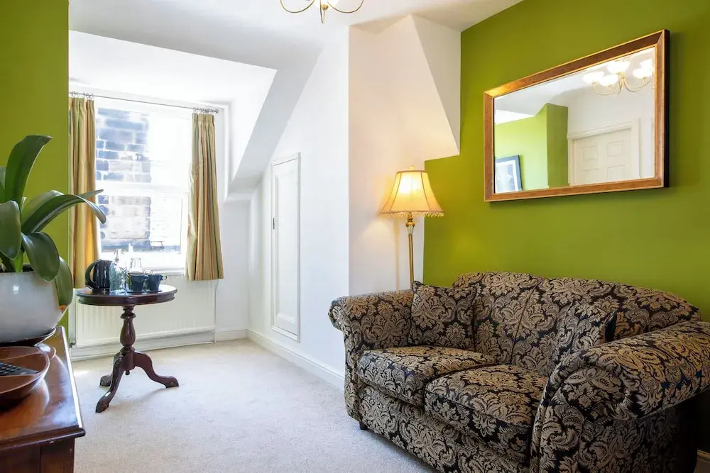 Wynnstay House