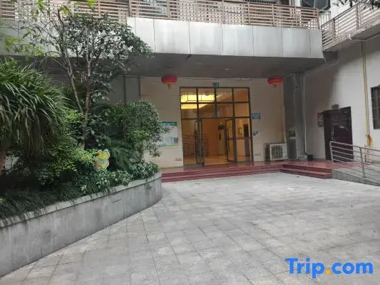 Staryu Urban River View B&B (Changjiang International, Nanbin Road)