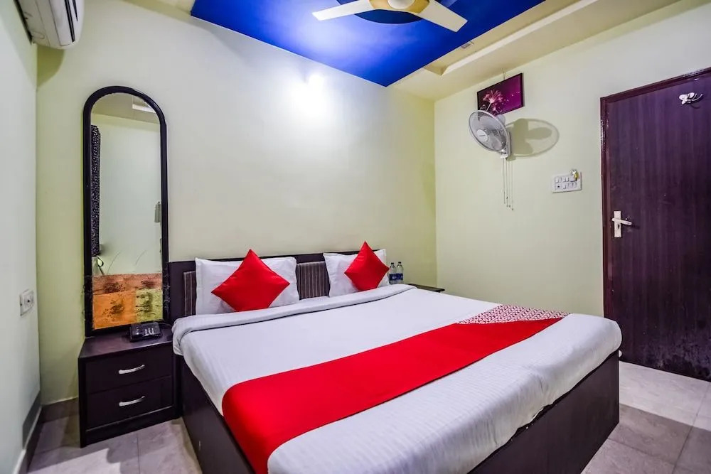 Oyo 36444 Hotel Prabhave & Dining Hall