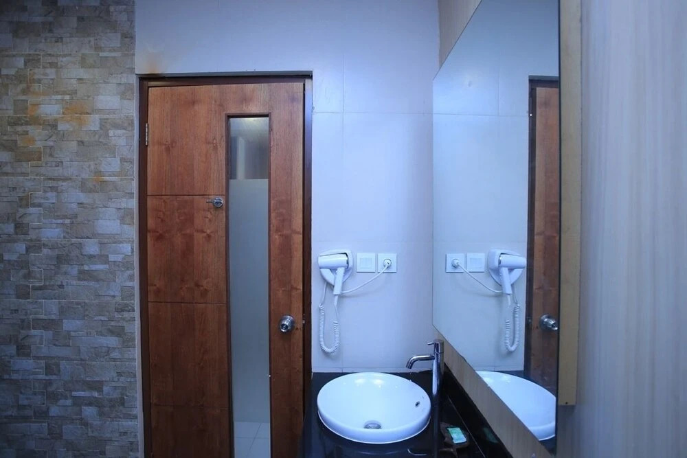 RedDoorz Premium @ Karang Tenget Tuban