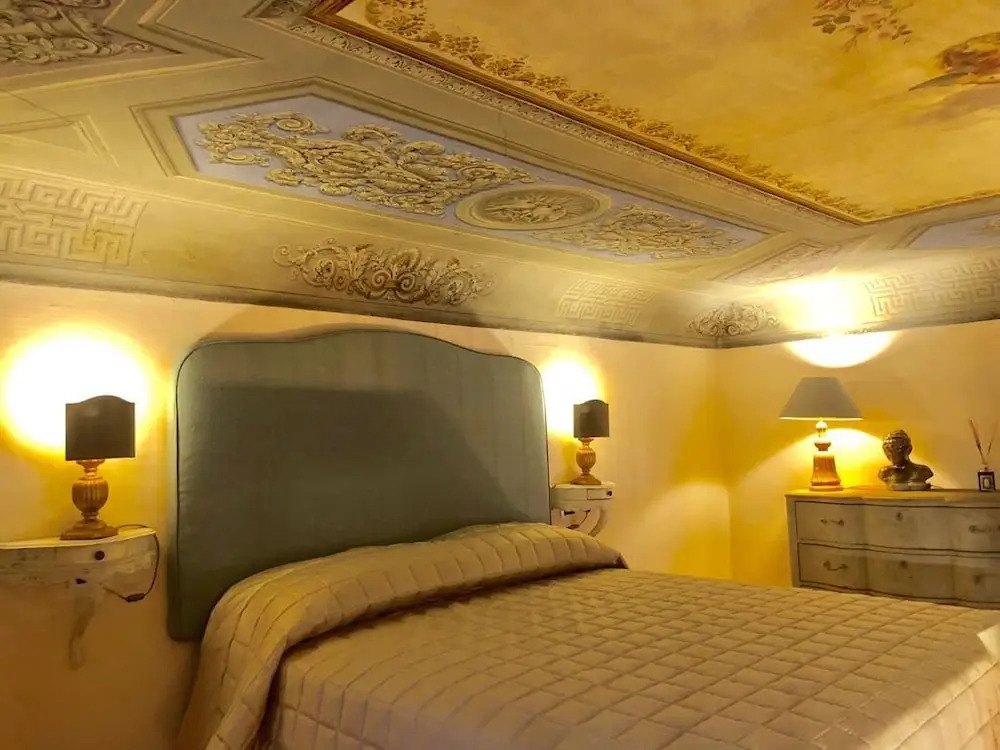 Mozza Suite