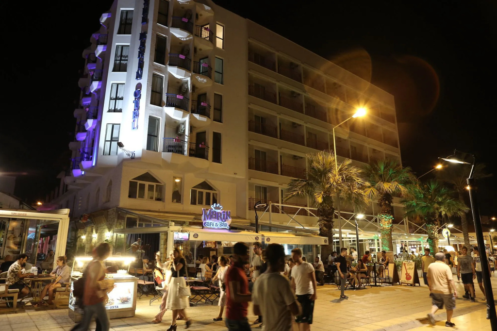 Marin Hotel