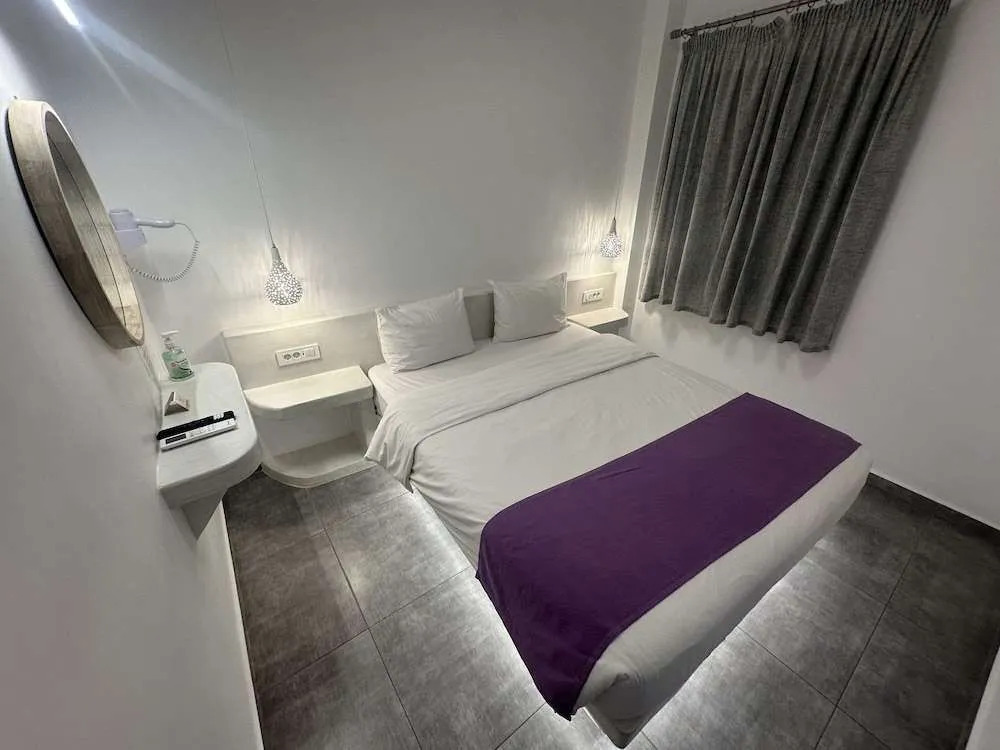 Markakis Studios Fira Town