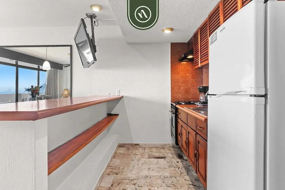 Costa Sur Suite 2 - Oceanview 1 BR Condo - Pool - Cleaning Included