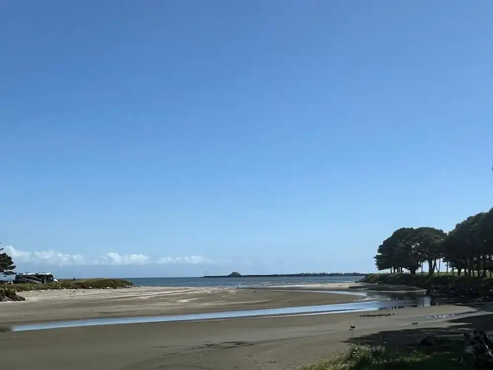 Beachside Inn