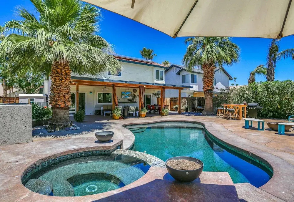 Poolside Sanctuary With Patio, Hot Tub & Firepit 3 Bedroom Home