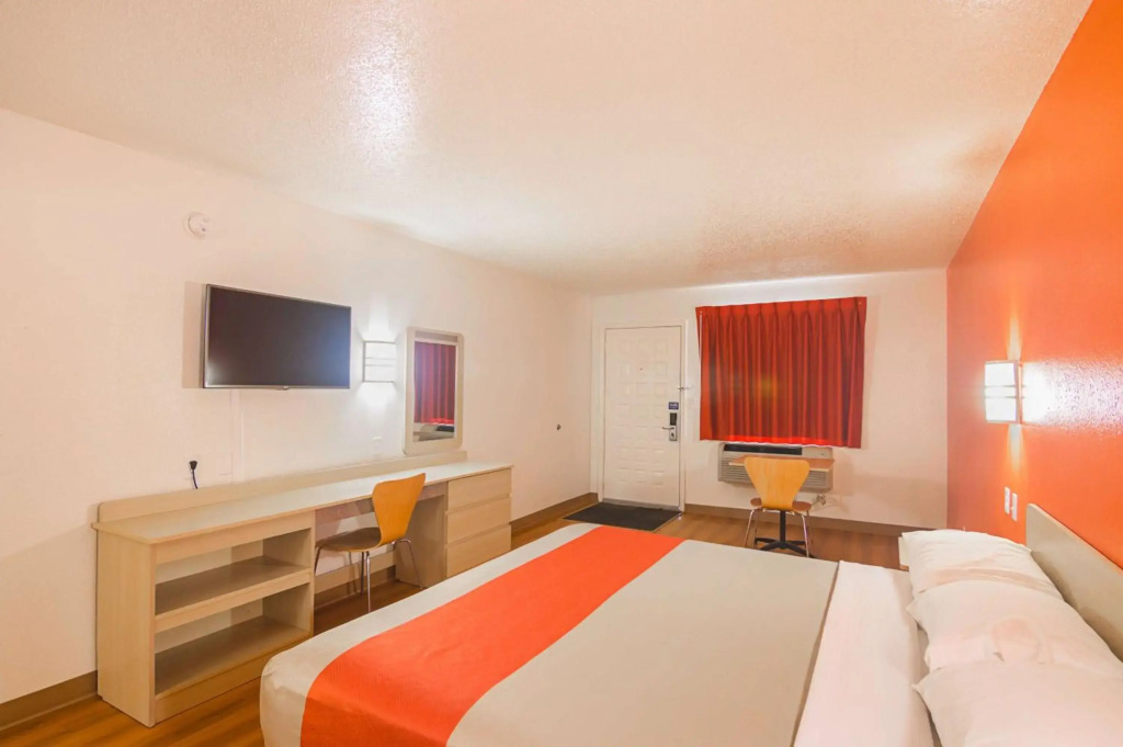 Motel 6-Lawton, OK