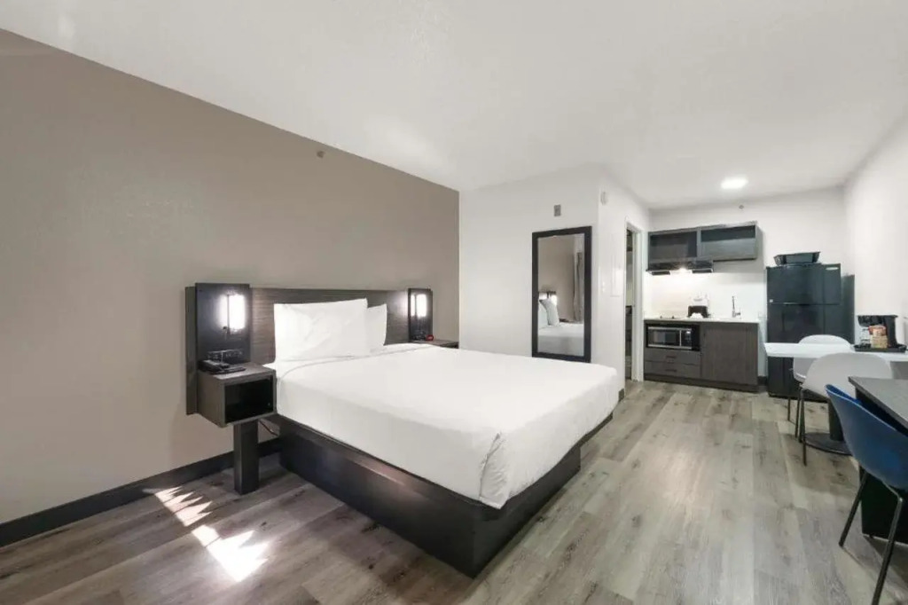 Studio 6 Extended Stay - Tucker, GA - Atlanta Northlake