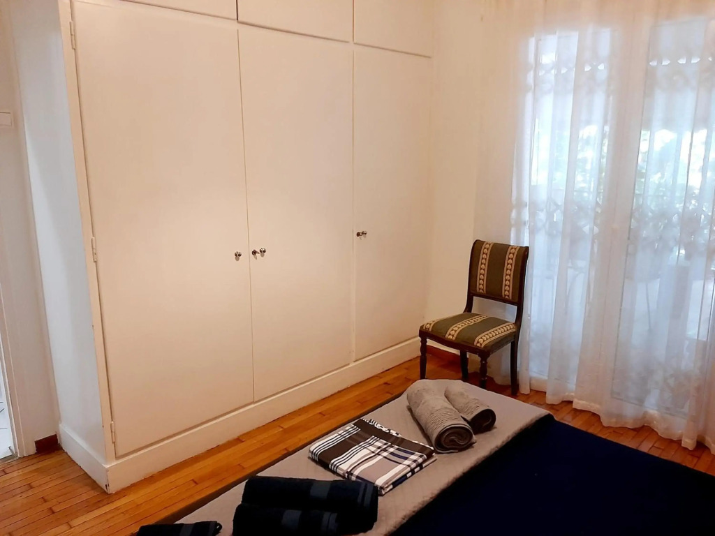 Large terrace apartment near city centre