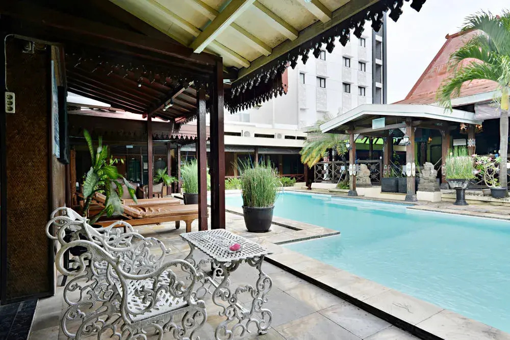 ZEN Rooms Pasar Kembang 1