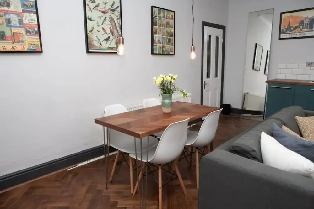 Spacious Victorian Flat in the Heart of Bristol