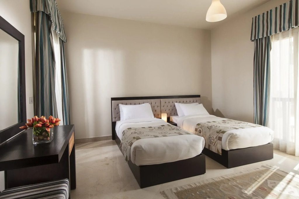 Azzurra Sahl Hasheesh