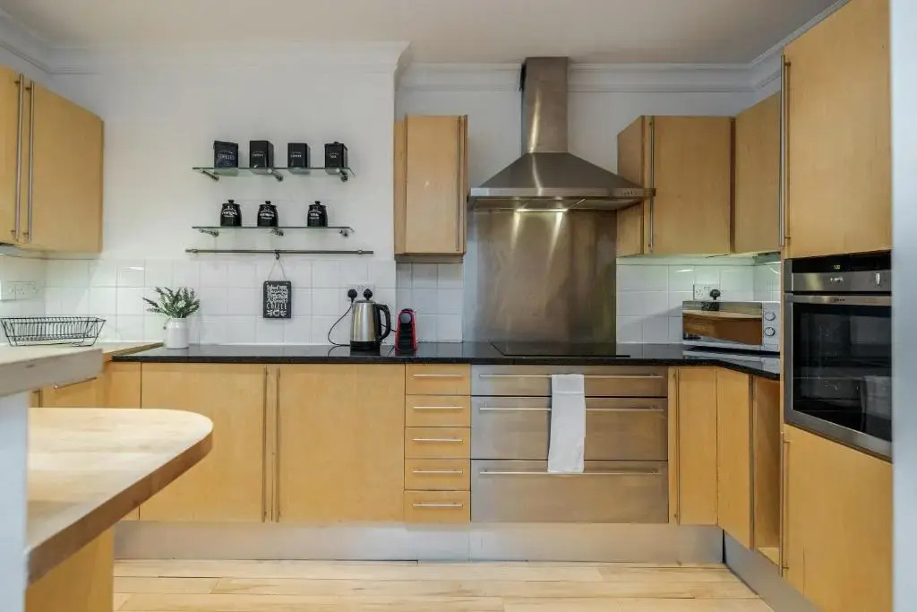 Earl's court 2 Bed Apartment Nevern Square 4