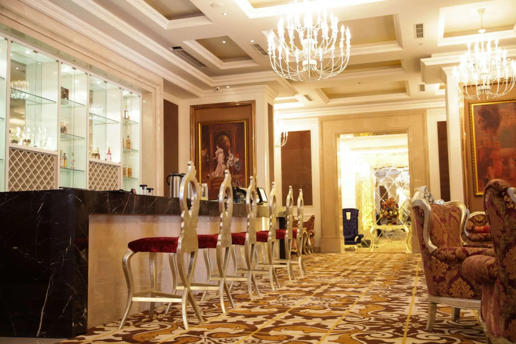 Clarion Hotel