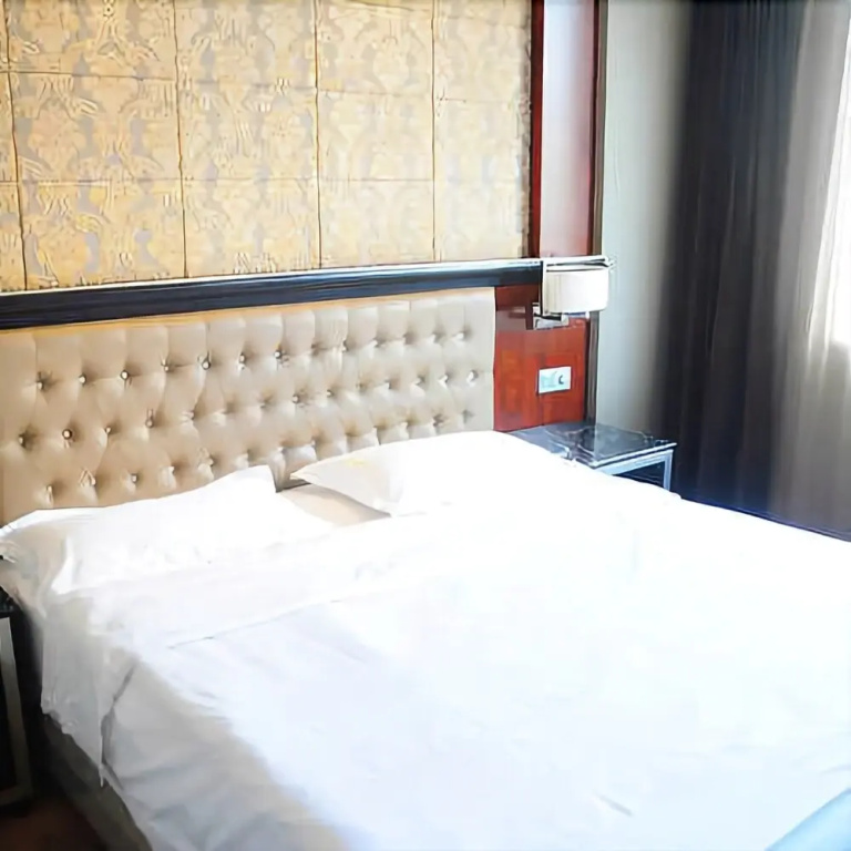 Huaya Hotel