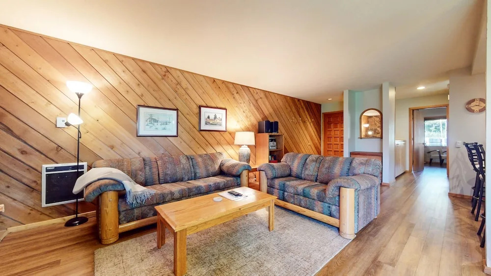 Snowcreek Retreat