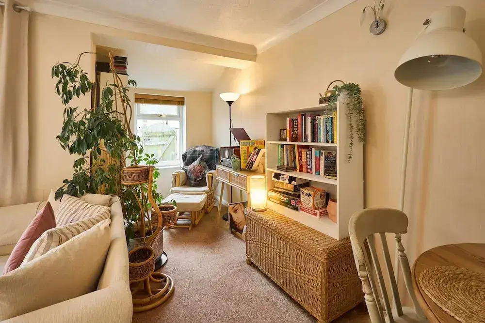 Host Stay Trinity Way