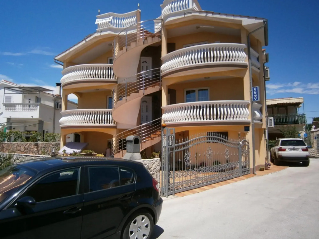 Apartments Ani