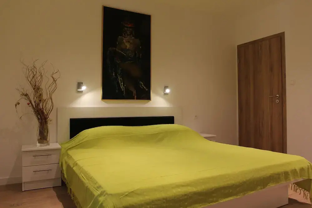 Apartment House Vitaic