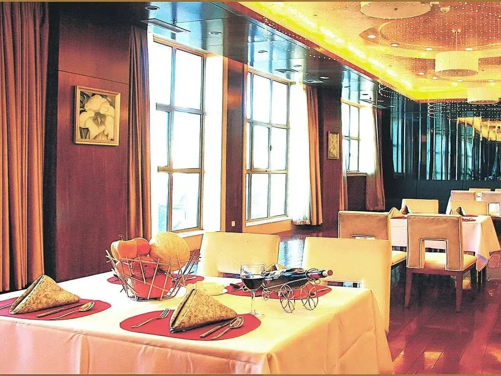 Peoples Grand