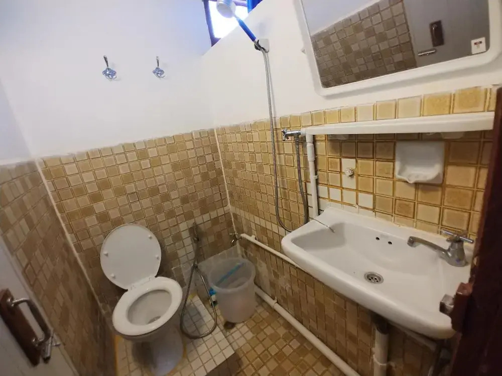 Prasuri Guest House