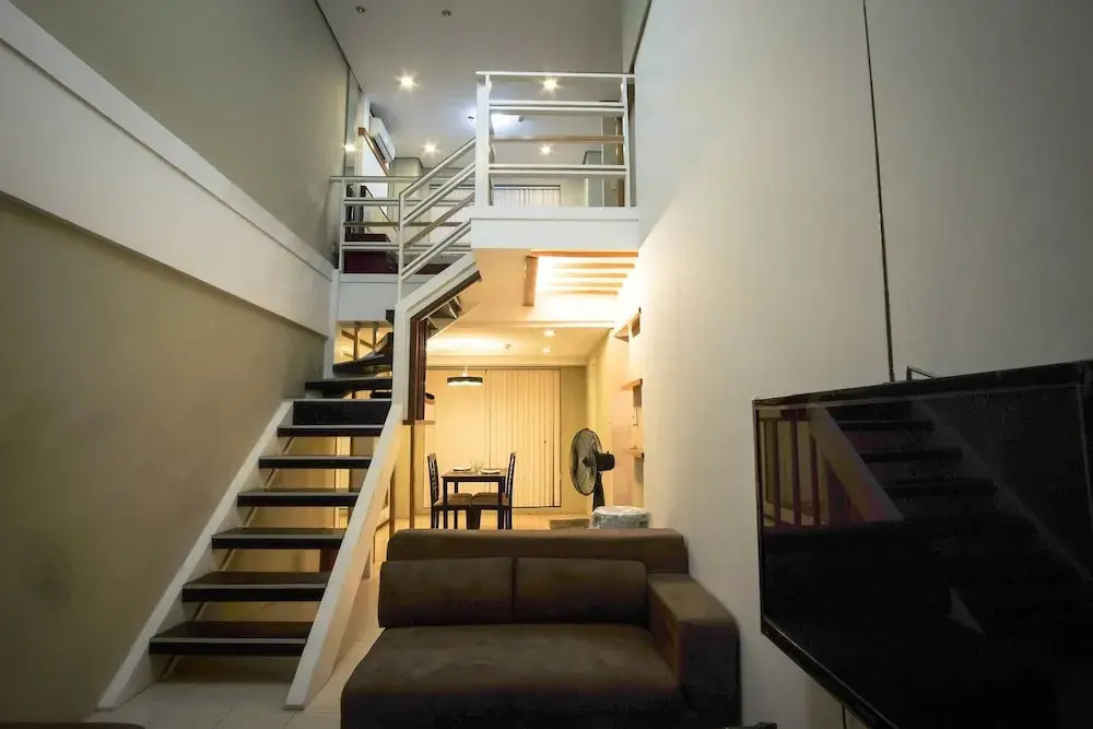 1614 Tower 3 Persimmon Studio