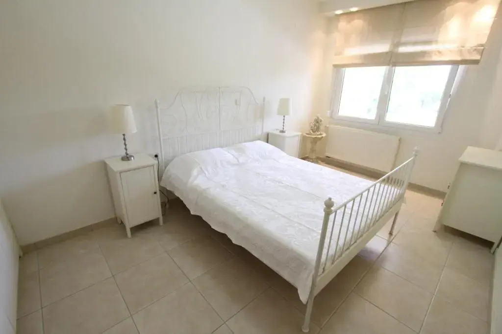 Shemesh Gardens House