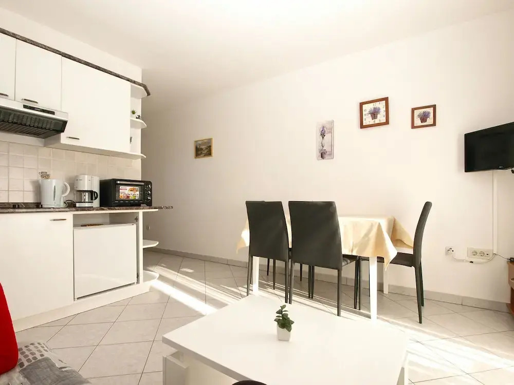 Apartment 1978