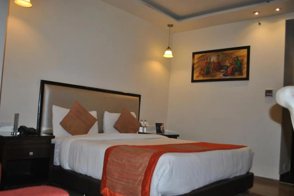 Avaas Lifestyle Hotel