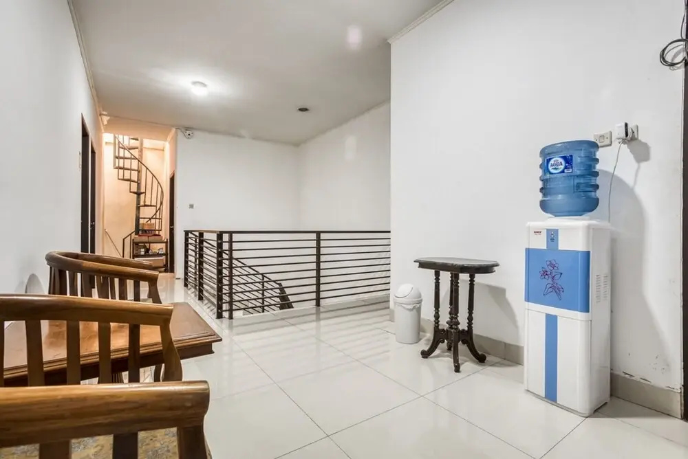 Homey Residence