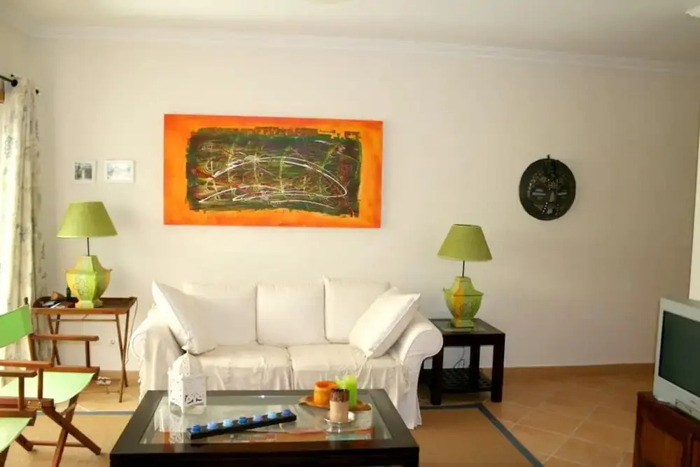 Apartment with 2 Bedrooms in Olhos de Água, with Pool Access, Furnished Garden And Wifi - 200 M From the Beach