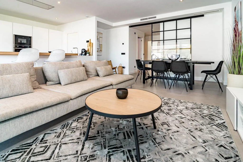 LAE7.BI- Apotel Estepona hills by roomservices