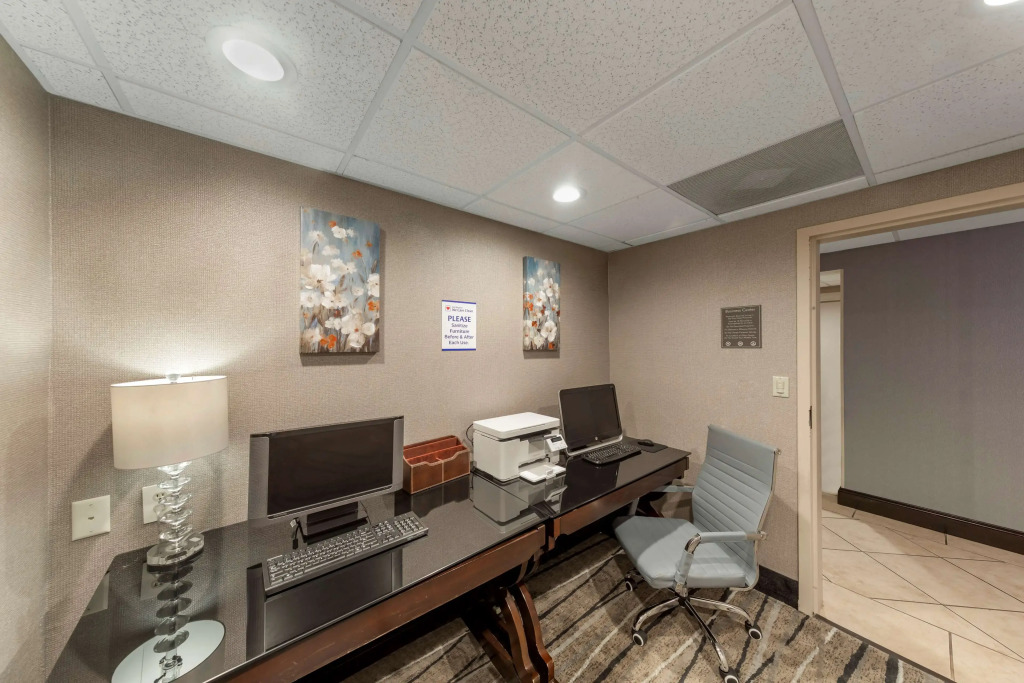 Best Western Plus Russellville Hotel & Suites