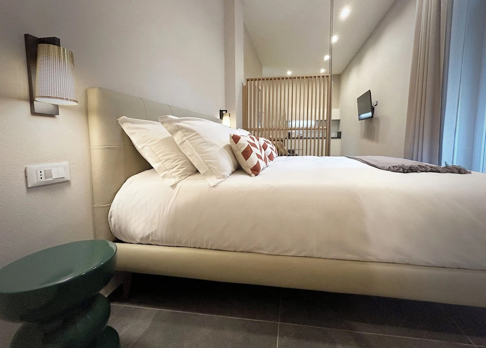 3L Luxury Rooms